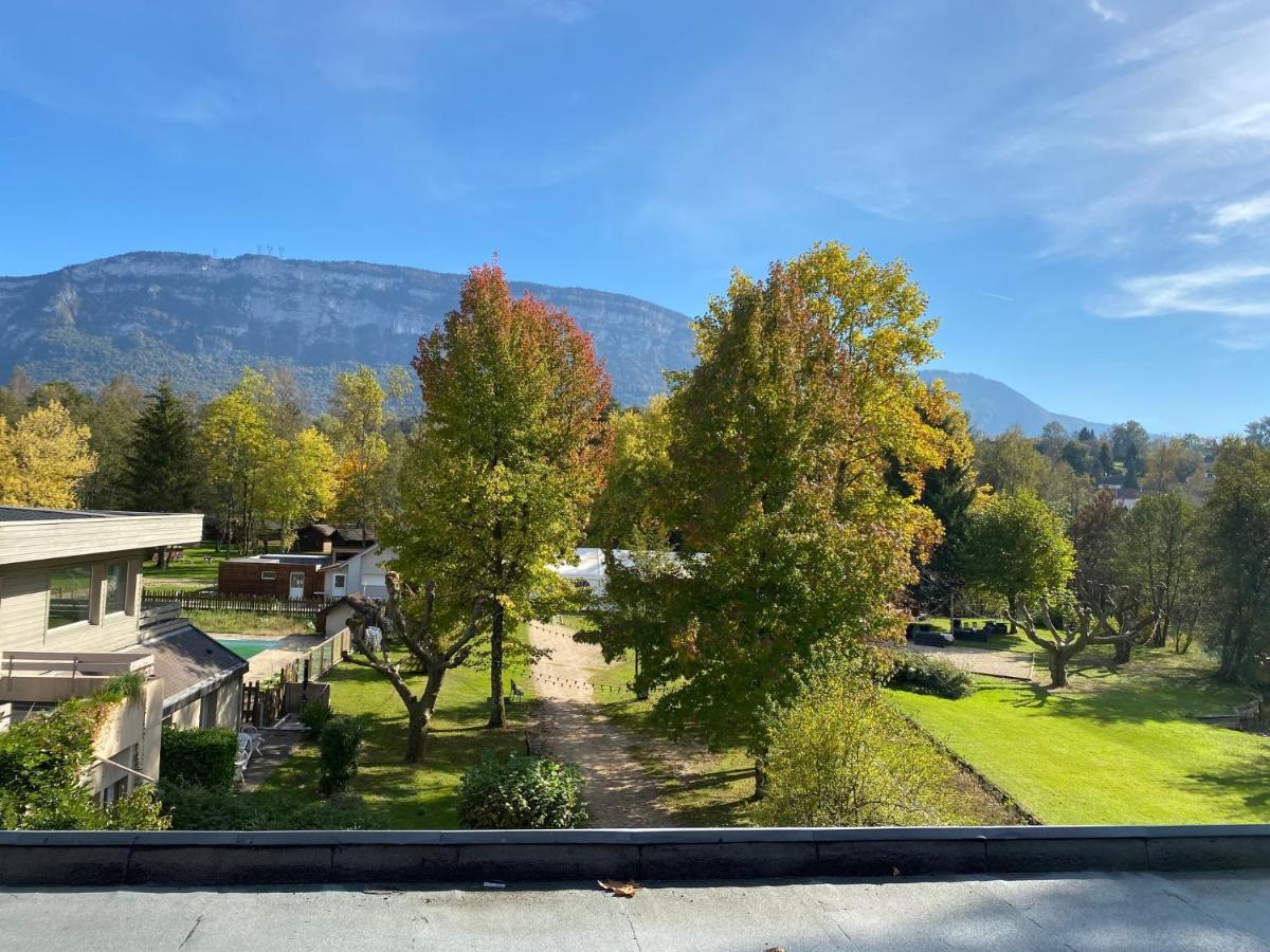Saint-Alban-de-Montbel Les Lodges Du Lac מראה חיצוני תמונה