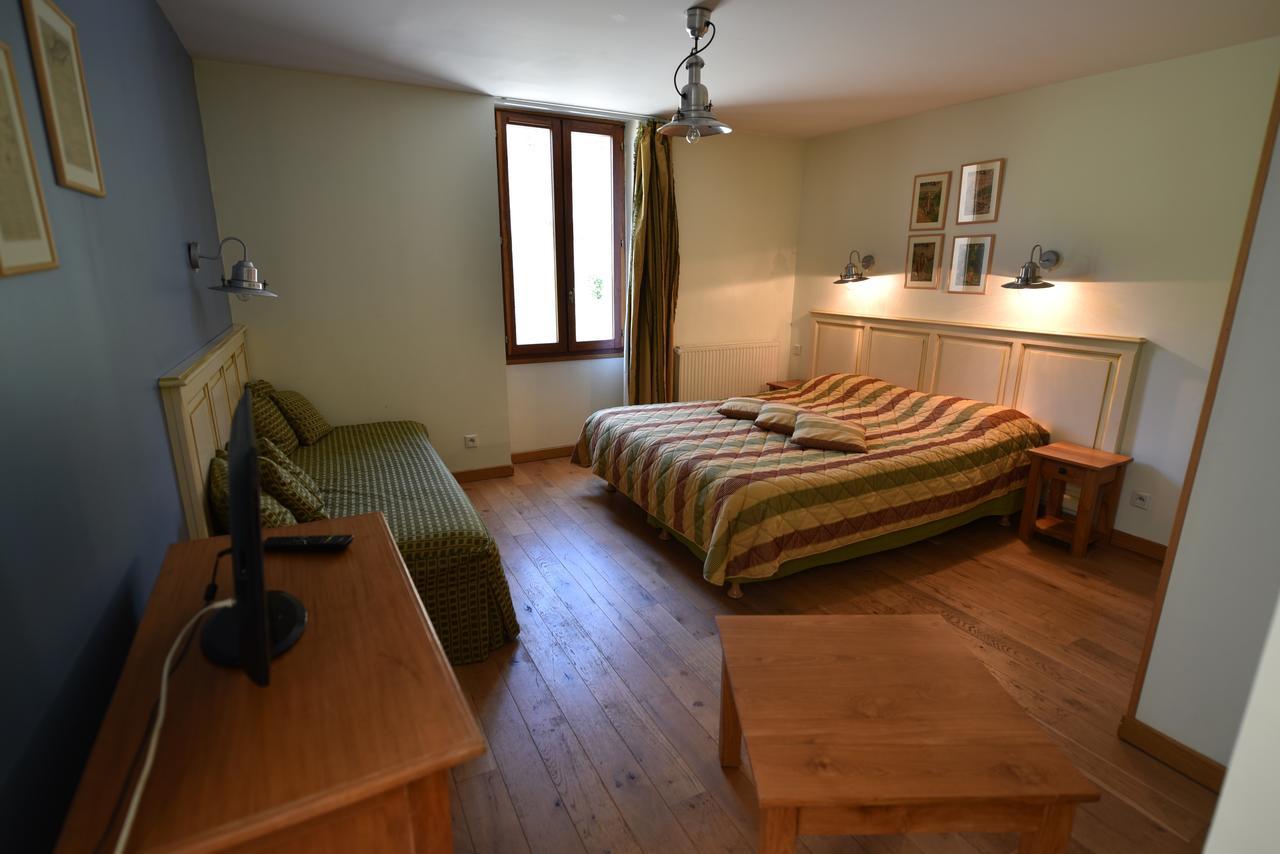Saint-Alban-de-Montbel Les Lodges Du Lac חדר תמונה
