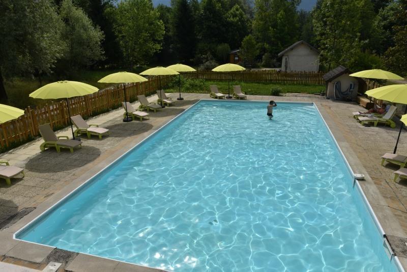 Saint-Alban-de-Montbel Les Lodges Du Lac מראה חיצוני תמונה